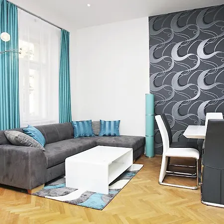 Taurus 14 * Praha